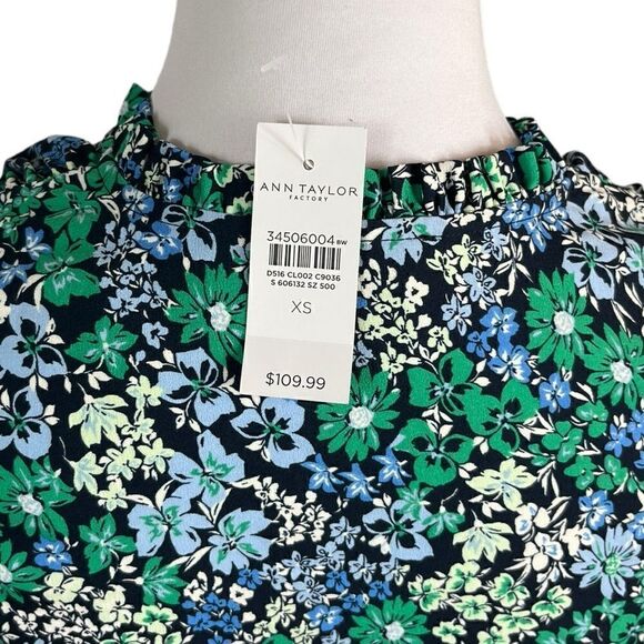 NWT Ann Taylor Floral Flutter Sleeve Dress, Size XS - Picture 5 of 8